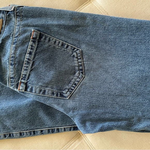 Tommy Hilfiger Jeans. Size 2. They are a very loose fit   Great condition - Picture 5 of 6